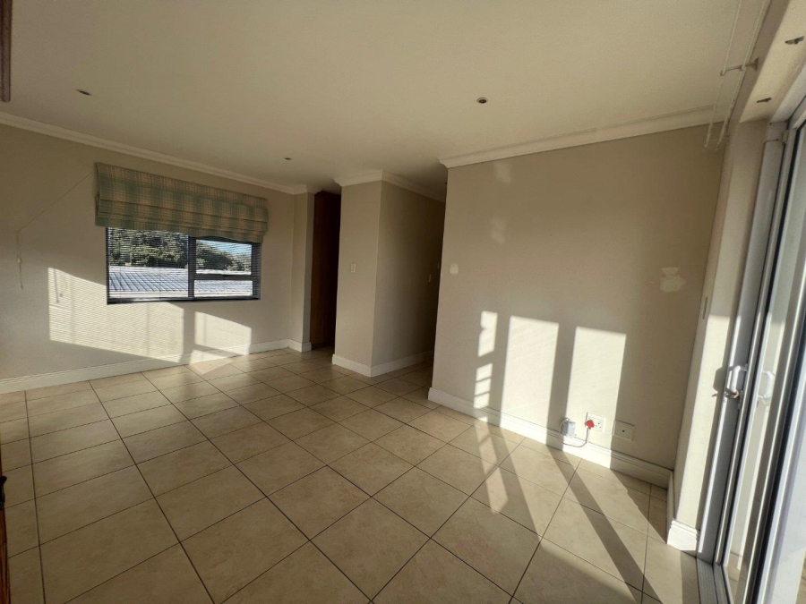 To Let 2 Bedroom Property for Rent in Humewood Eastern Cape